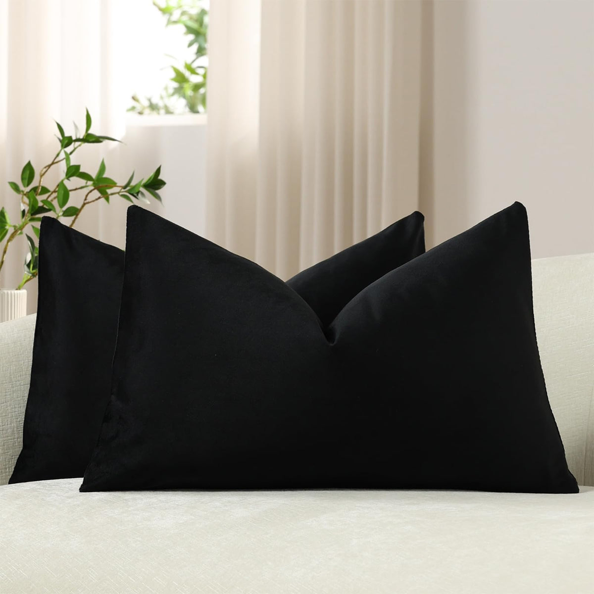 DEZENE Throw Pillow Covers 20x20 Chocolate Brown: Pack of 2 Cozy Soft Velvet Square Modern Luxury Decorative Throw Pillow Cases for Sofa Couch Living Room Bed Home Decor