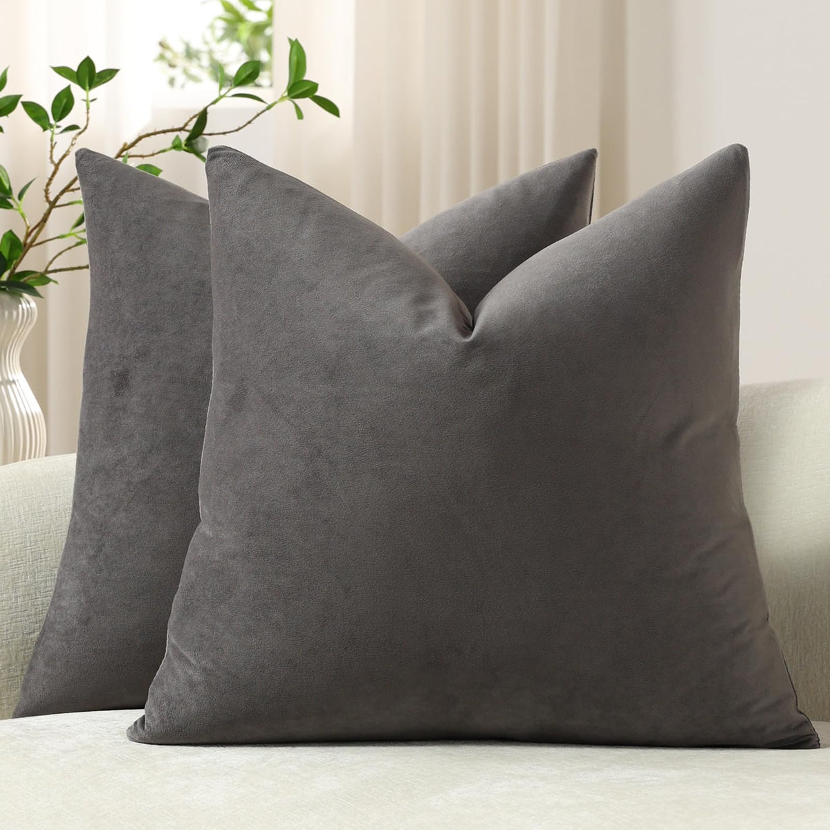 DEZENE Throw Pillow Covers 20x20 Chocolate Brown: Pack of 2 Cozy Soft Velvet Square Modern Luxury Decorative Throw Pillow Cases for Sofa Couch Living Room Bed Home Decor