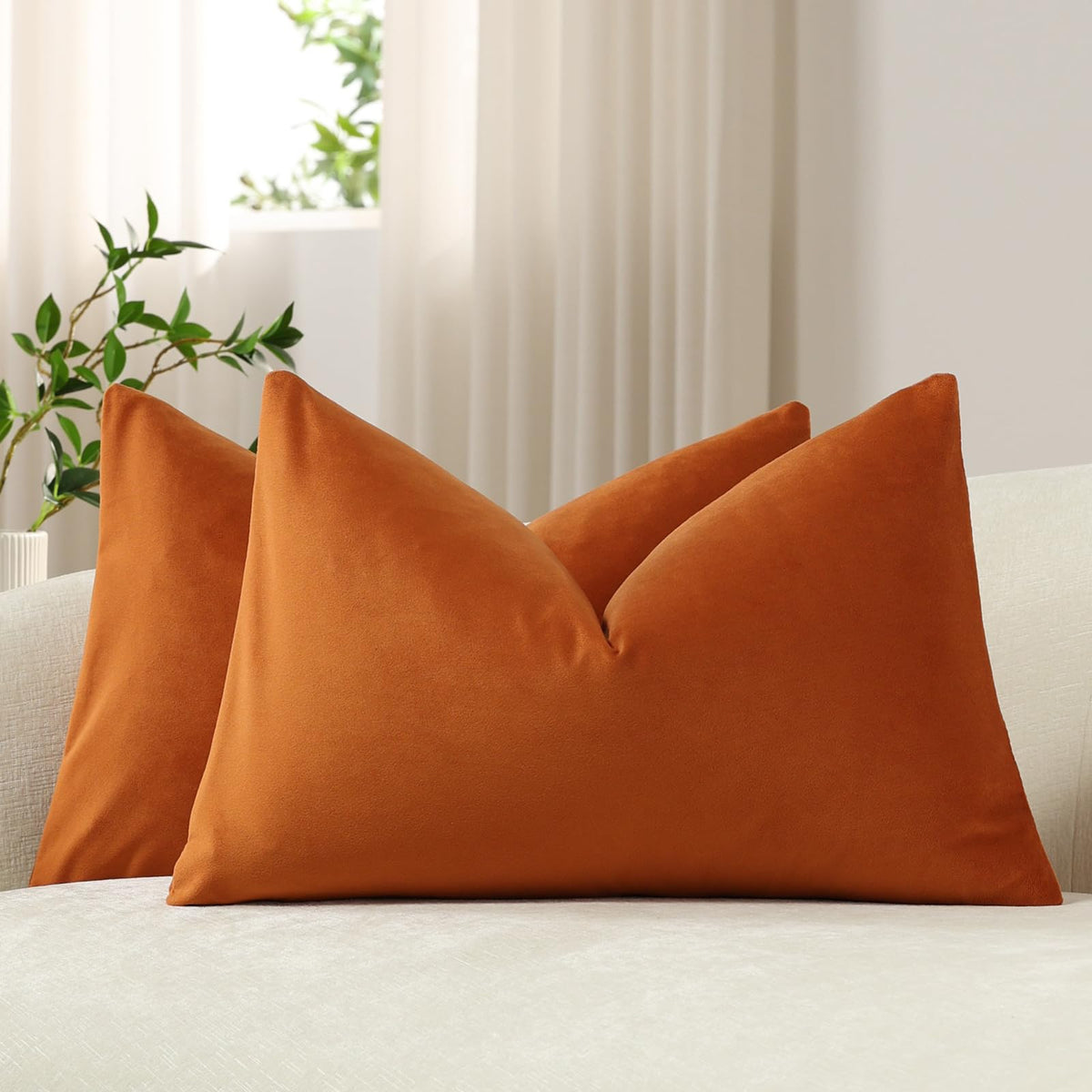 DEZENE Throw Pillow Covers 20x20 Chocolate Brown: Pack of 2 Cozy Soft Velvet Square Modern Luxury Decorative Throw Pillow Cases for Sofa Couch Living Room Bed Home Decor