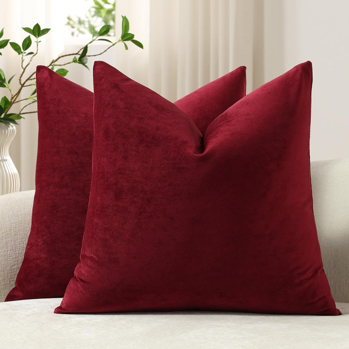 DEZENE Throw Pillow Covers 20x20 Chocolate Brown: Pack of 2 Cozy Soft Velvet Square Modern Luxury Decorative Throw Pillow Cases for Sofa Couch Living Room Bed Home Decor