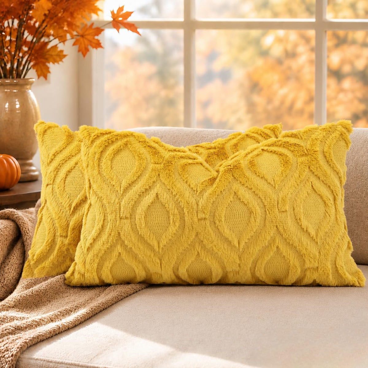 decorUhome Faux Fur Plush Soft Beige Throw Pillow Covers 18x18 Set of 2