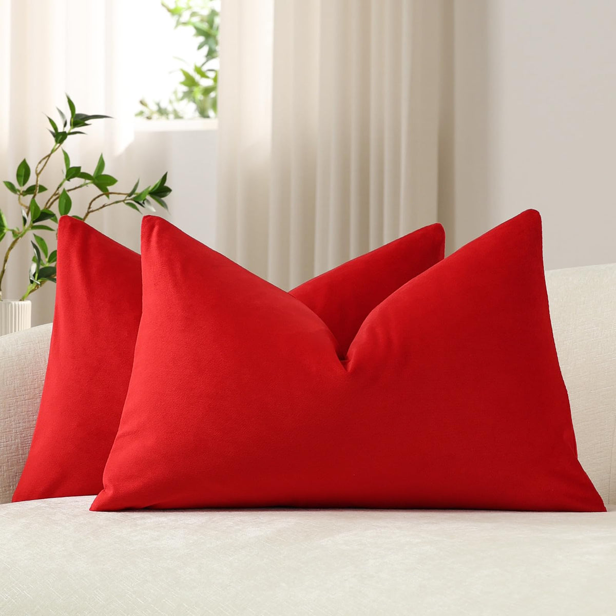 DEZENE Throw Pillow Covers 20x20 Chocolate Brown: Pack of 2 Cozy Soft Velvet Square Modern Luxury Decorative Throw Pillow Cases for Sofa Couch Living Room Bed Home Decor