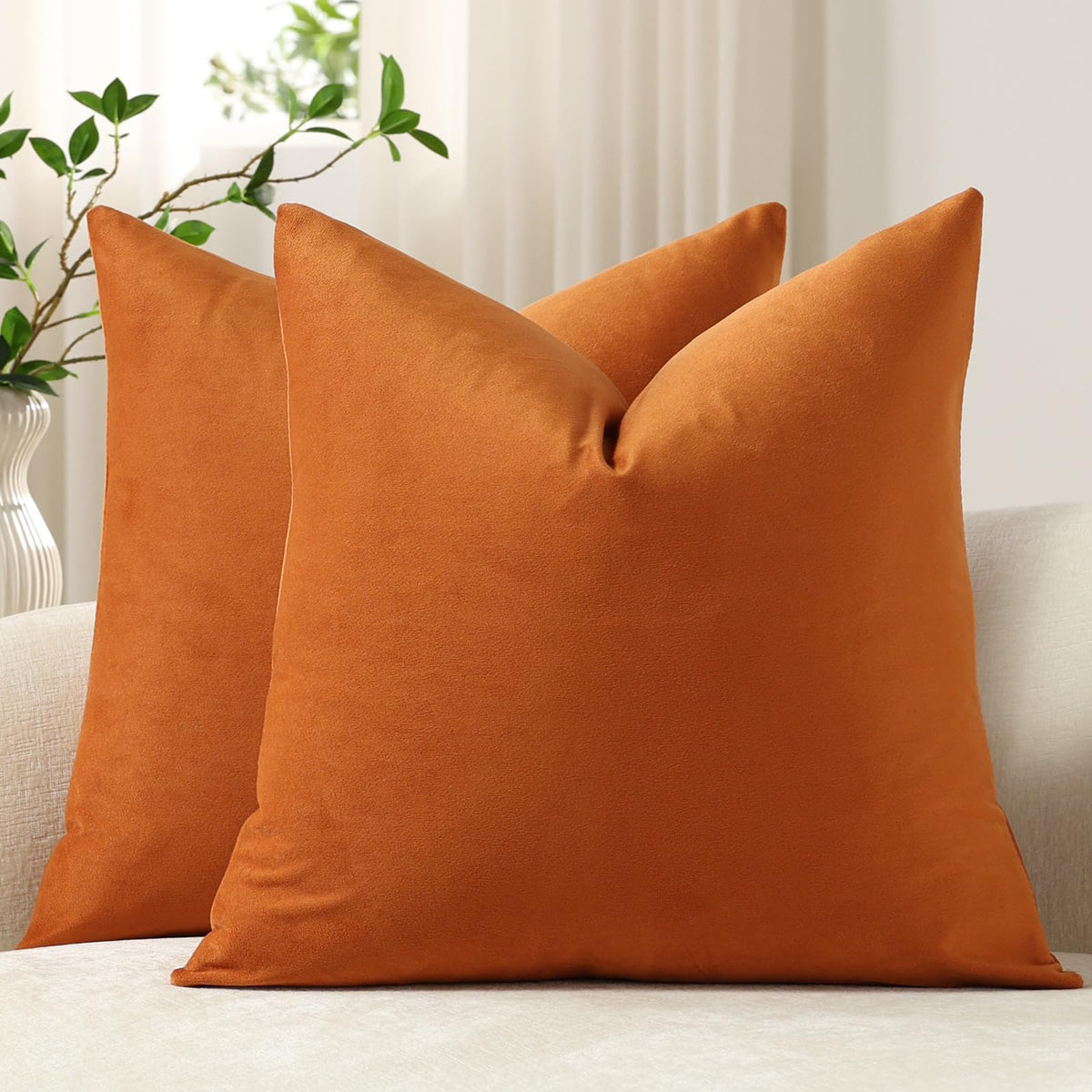 DEZENE Throw Pillow Covers 20x20 Chocolate Brown: Pack of 2 Cozy Soft Velvet Square Modern Luxury Decorative Throw Pillow Cases for Sofa Couch Living Room Bed Home Decor