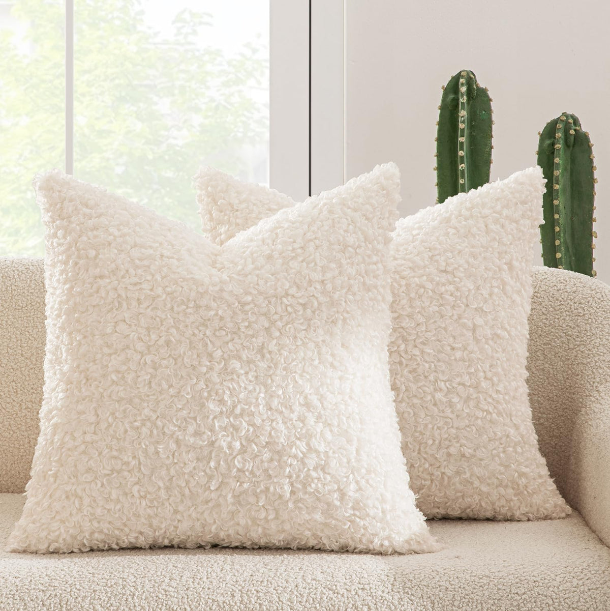 MIULEE Decorative Faux Fur Pillow Covers Sherpa 18x18 Chocolate