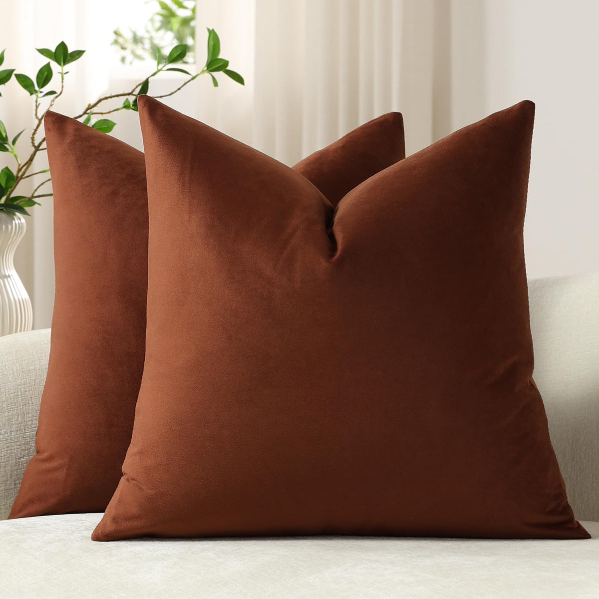 DEZENE Throw Pillow Covers 20x20 Chocolate Brown: Pack of 2 Cozy Soft Velvet Square Modern Luxury Decorative Throw Pillow Cases for Sofa Couch Living Room Bed Home Decor