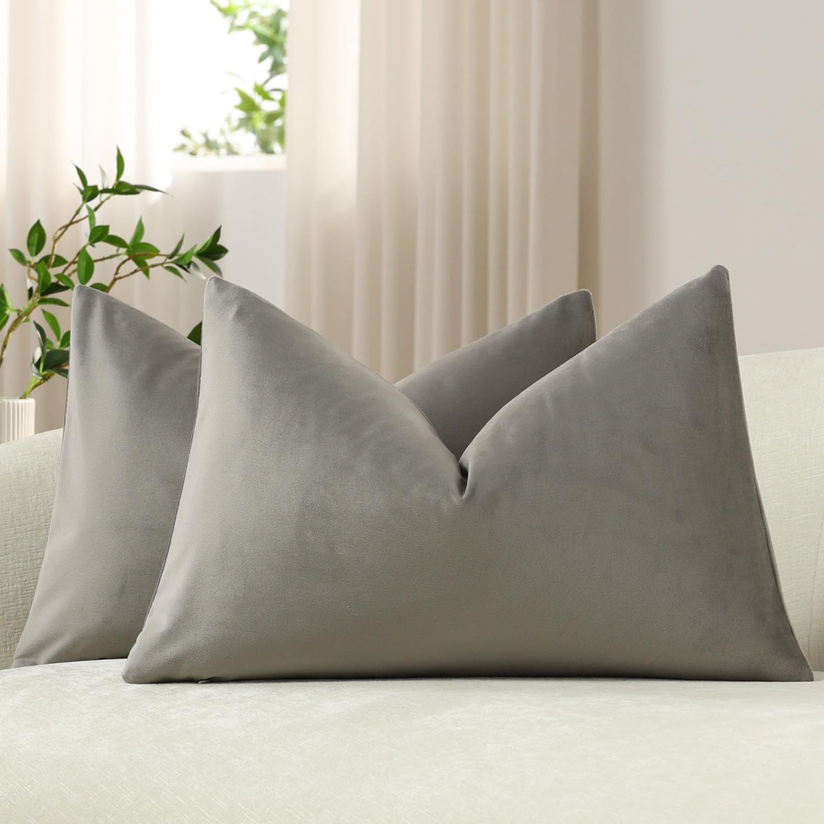 DEZENE Throw Pillow Covers 20x20 Chocolate Brown: Pack of 2 Cozy Soft Velvet Square Modern Luxury Decorative Throw Pillow Cases for Sofa Couch Living Room Bed Home Decor