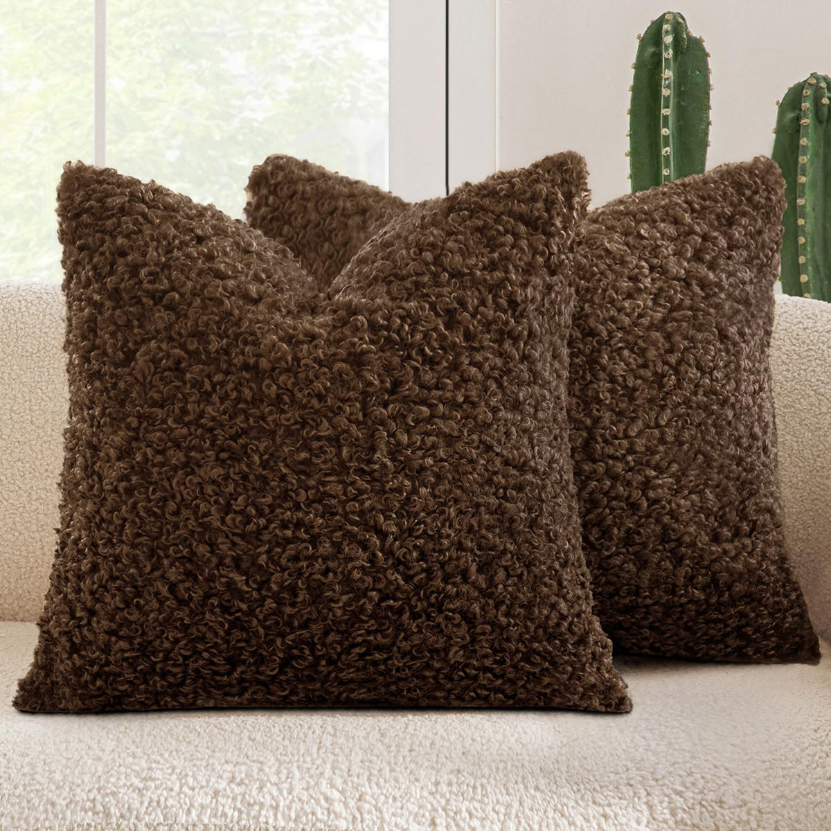 MIULEE Decorative Faux Fur Pillow Covers Sherpa 18x18 Chocolate
