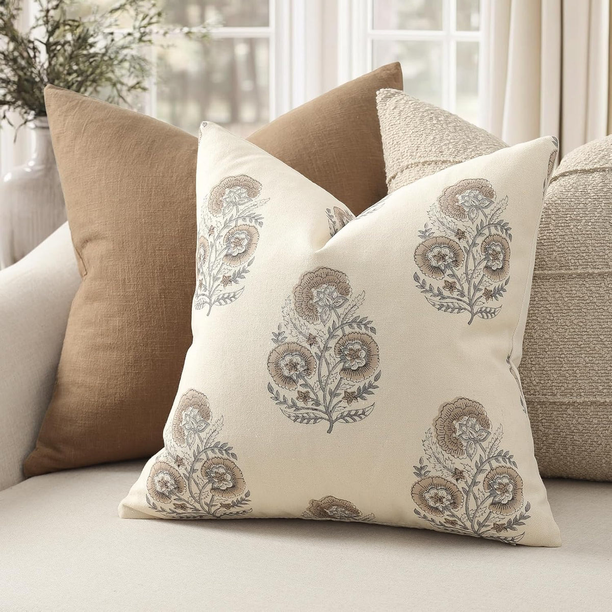 Vintage Floral Print Fall Pillow Covers 20x20 Set of 2 Patterned Accent Decorative Cushion Covers Modern Farmhouse Throw Pillow Covers for Sofa Couch Chair Bed Living Room Home Decor, Light Brown