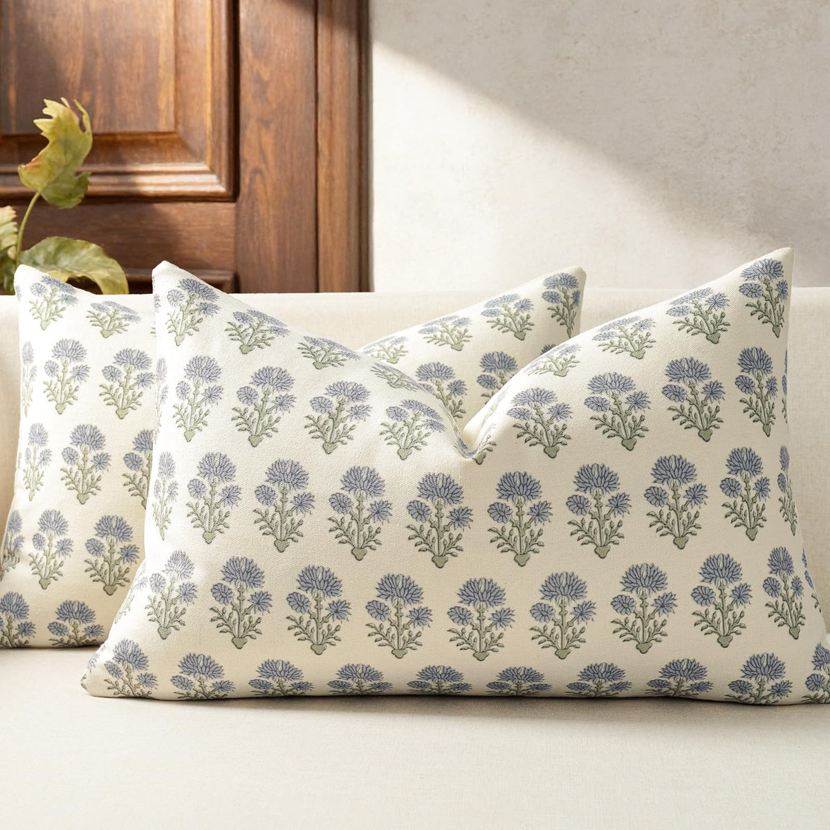 Farmhouse Floral Pillow Covers 18x18 Set of 2, Country Botanical Throw Pillow Cover for Sofa Couch Bed Living Room, Rustic Vintage Flower Cushion Covers Cottage Home Decor,Vintage Walnut