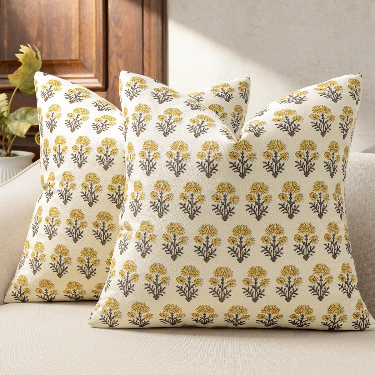 Farmhouse Floral Pillow Covers 18x18 Set of 2, Country Botanical Throw Pillow Cover for Sofa Couch Bed Living Room, Rustic Vintage Flower Cushion Covers Cottage Home Decor,Vintage Walnut