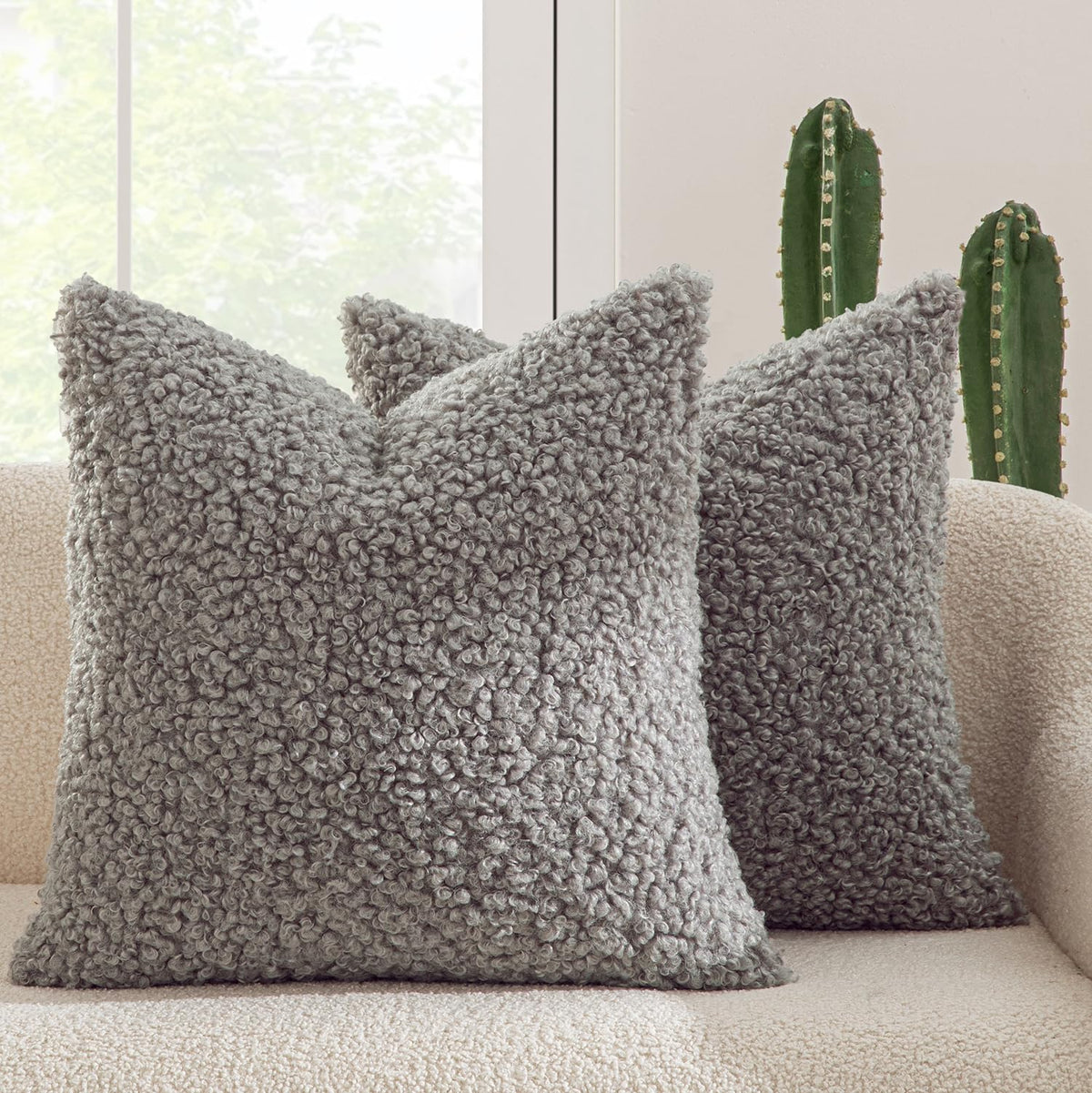MIULEE Decorative Faux Fur Pillow Covers Sherpa 18x18 Chocolate