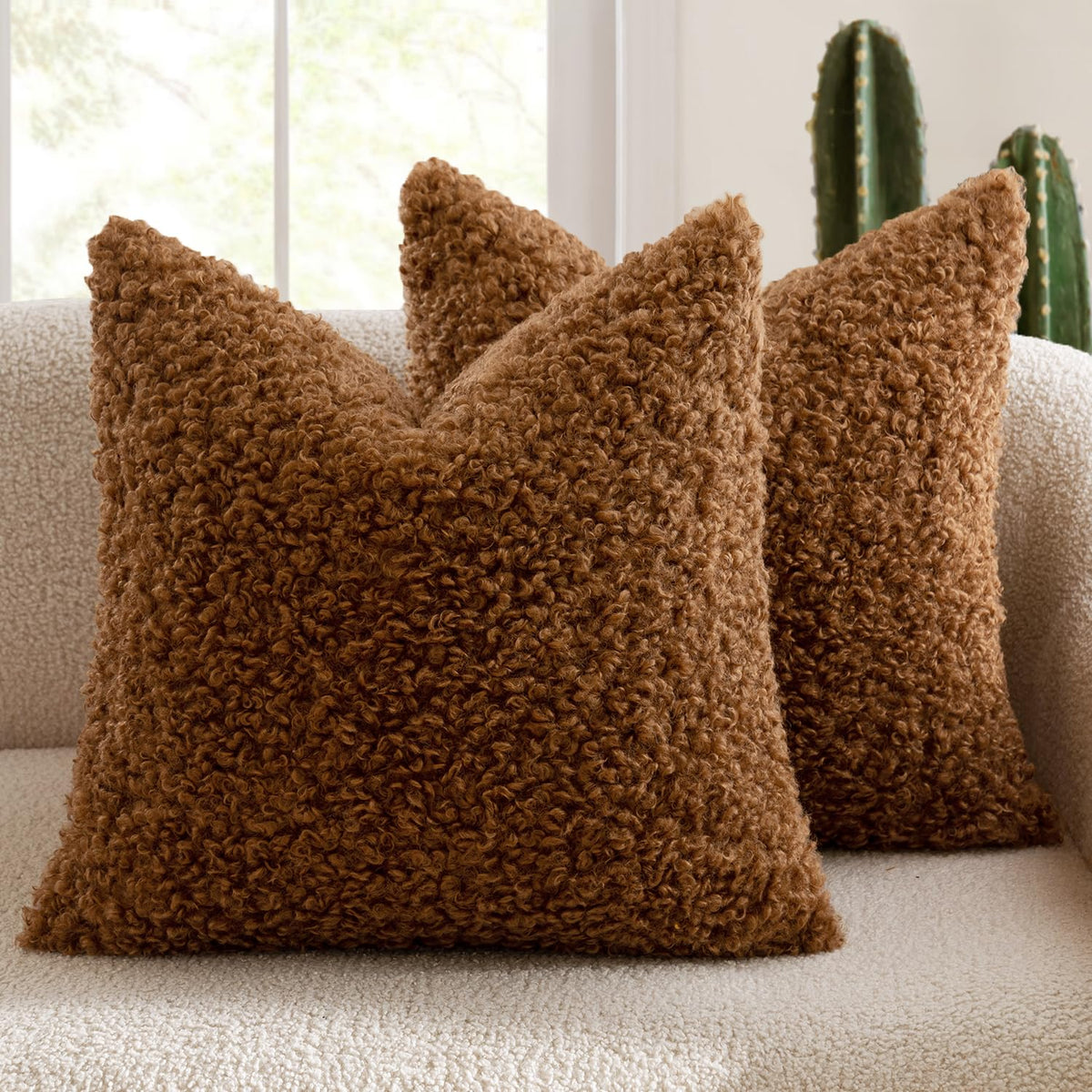 MIULEE Decorative Faux Fur Pillow Covers Sherpa 18x18 Chocolate