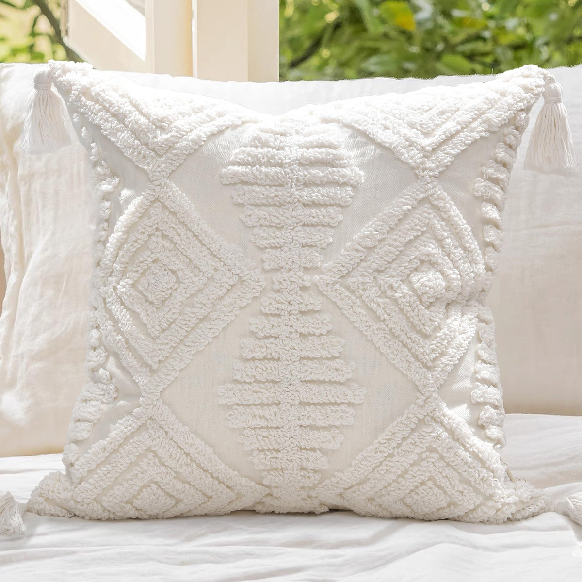 Boho Pillow Covers 18X18 Inch Boho Tufted Throw Pillow Covers Decorative Tassels Cushion Cover Farmhouse Pillow Case for Couch Sofa Bed Living Room Bedroom, Green