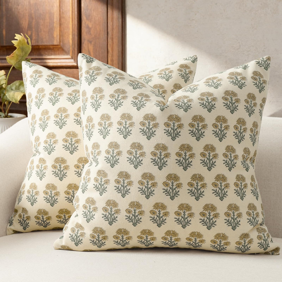 Farmhouse Floral Pillow Covers 18x18 Set of 2, Country Botanical Throw Pillow Cover for Sofa Couch Bed Living Room, Rustic Vintage Flower Cushion Covers Cottage Home Decor,Vintage Walnut