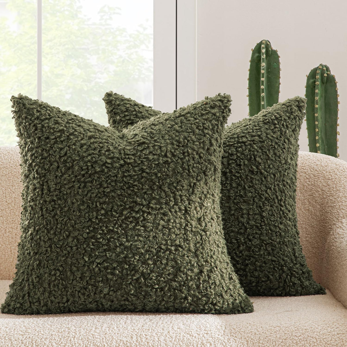 MIULEE Decorative Faux Fur Pillow Covers Sherpa 18x18 Chocolate