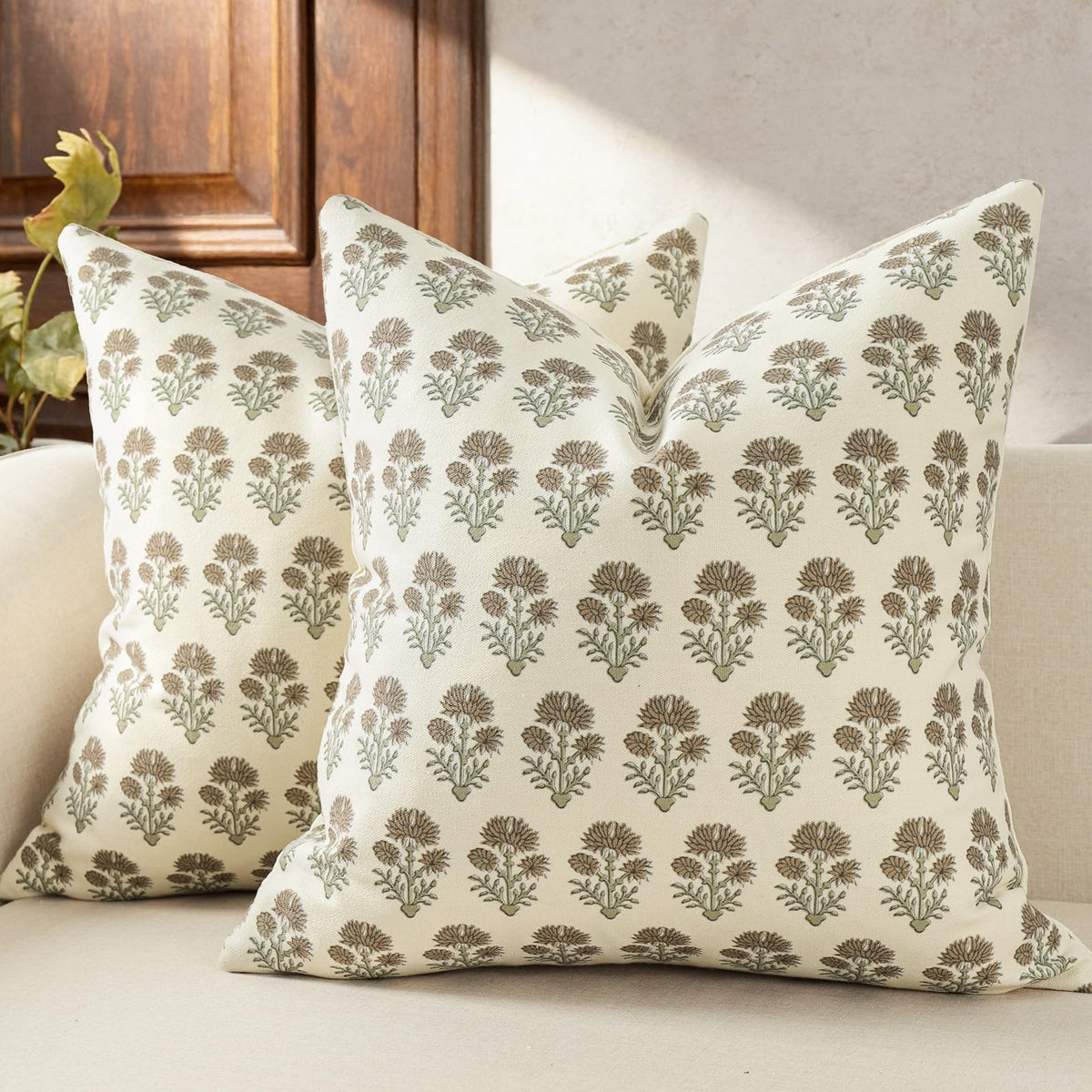 Farmhouse Floral Pillow Covers 18x18 Set of 2, Country Botanical Throw Pillow Cover for Sofa Couch Bed Living Room, Rustic Vintage Flower Cushion Covers Cottage Home Decor,Vintage Walnut
