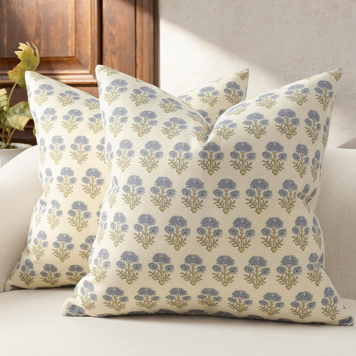 Farmhouse Floral Pillow Covers 18x18 Set of 2, Country Botanical Throw Pillow Cover for Sofa Couch Bed Living Room, Rustic Vintage Flower Cushion Covers Cottage Home Decor,Vintage Walnut