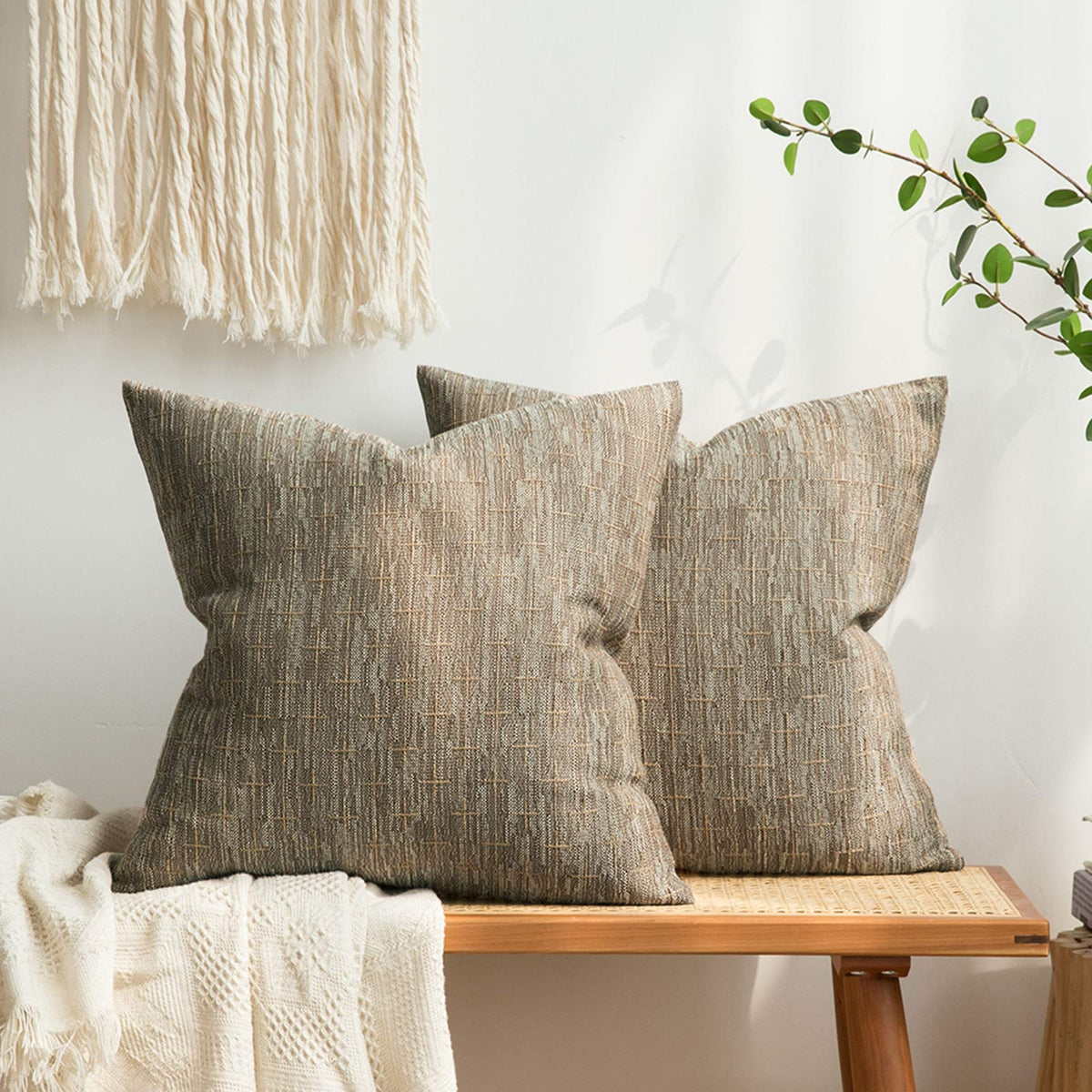 MIULEE Pack of 2 Decorative Vintage Burlap Linen Spring Throw Pillow Covers Modern Farmhouse Pillowcase Rustic Woven Textured Cushion Cover for Sofa Couch Bed 18x18 Inch Olive Green