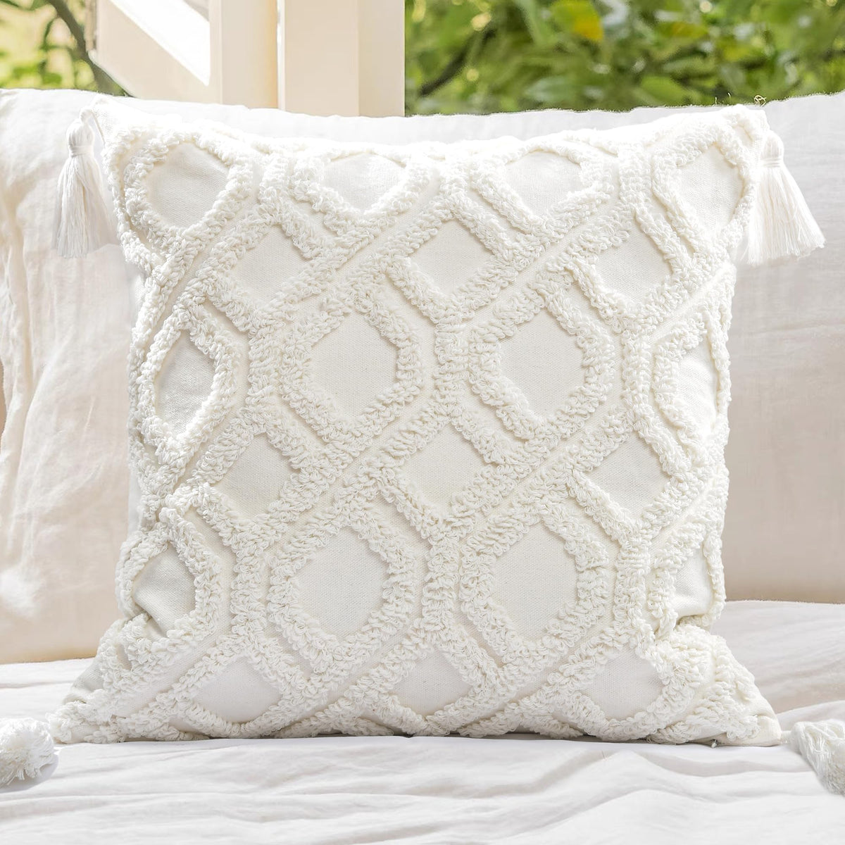 Boho Pillow Covers 18X18 Inch Boho Tufted Throw Pillow Covers Decorative Tassels Cushion Cover Farmhouse Pillow Case for Couch Sofa Bed Living Room Bedroom, Green