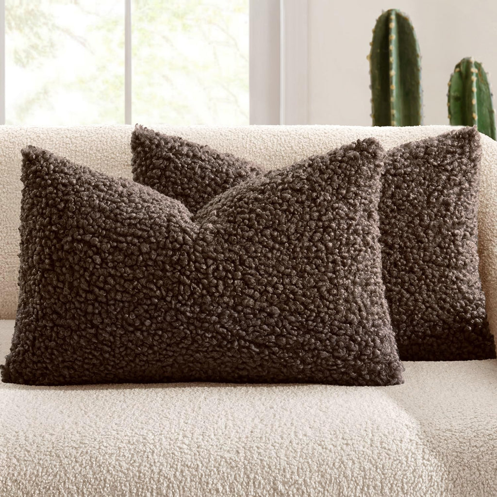 MIULEE Decorative Faux Fur Pillow Covers Sherpa 18x18 Chocolate