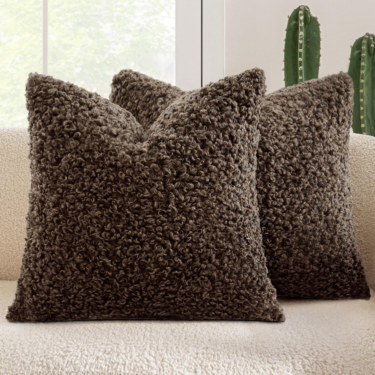 MIULEE Decorative Faux Fur Pillow Covers Sherpa 18x18 Chocolate
