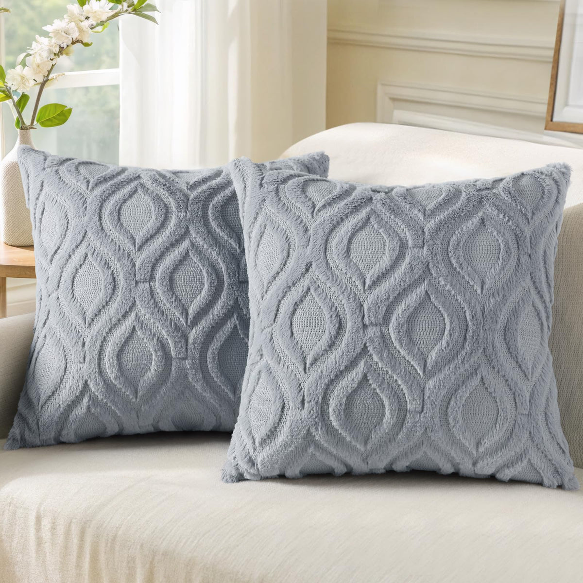 decorUhome Faux Fur Plush Soft Beige Throw Pillow Covers 18x18 Set of 2