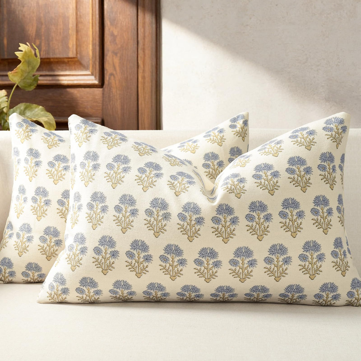 Farmhouse Floral Pillow Covers 18x18 Set of 2, Country Botanical Throw Pillow Cover for Sofa Couch Bed Living Room, Rustic Vintage Flower Cushion Covers Cottage Home Decor,Vintage Walnut