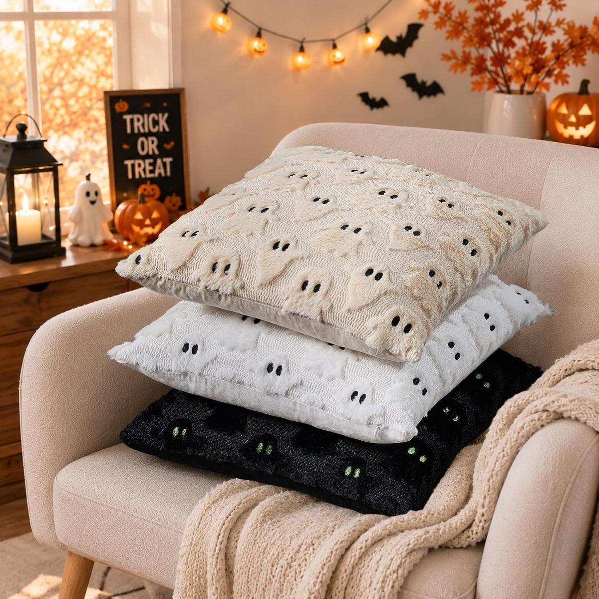 DFXSZ Halloween Pillow Covers 18x18 inch 2Pcs White Ghost Halloween Decor
