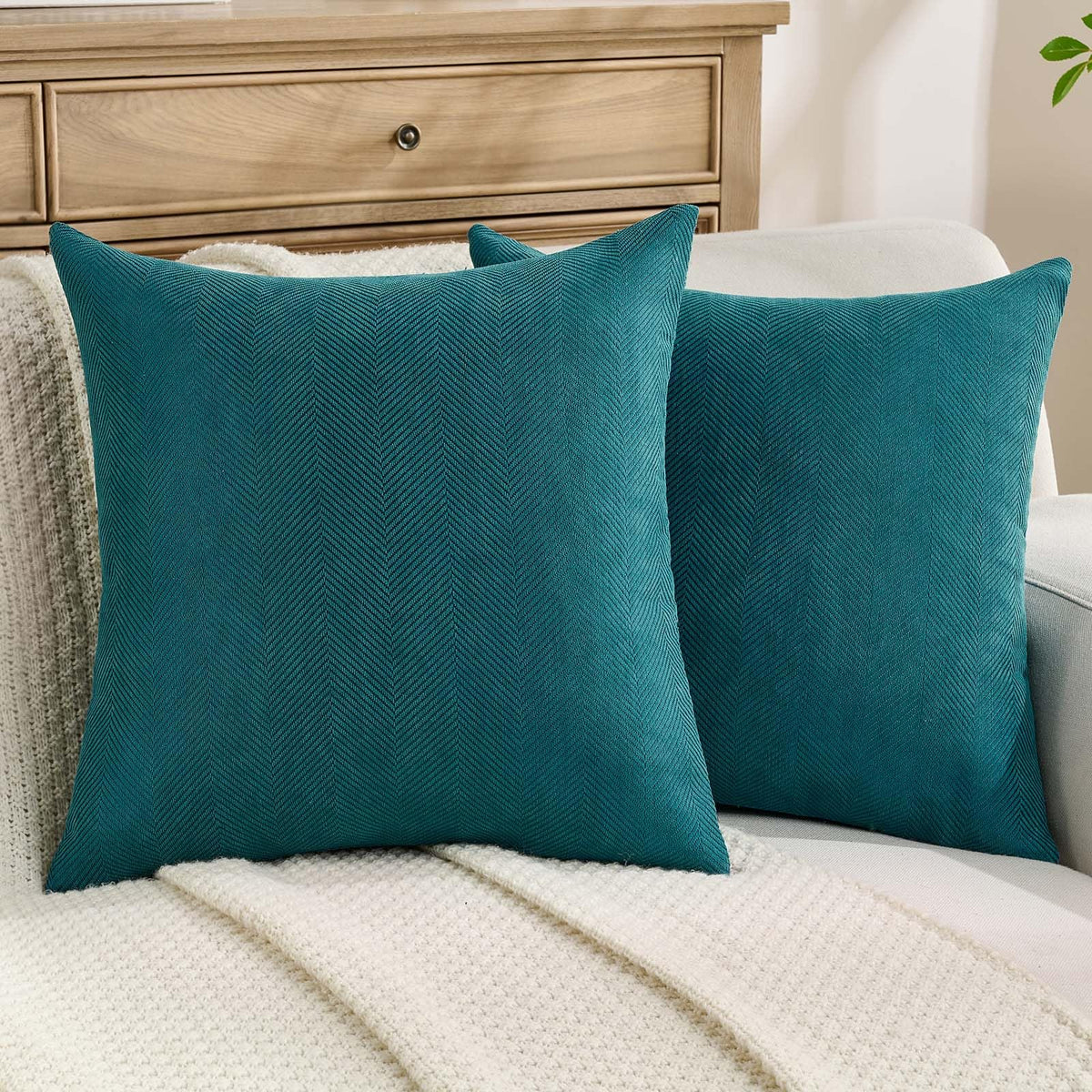 FUTEI Pack of 2 Chenille Throw Pillow Covers 18x18 Inch, Black