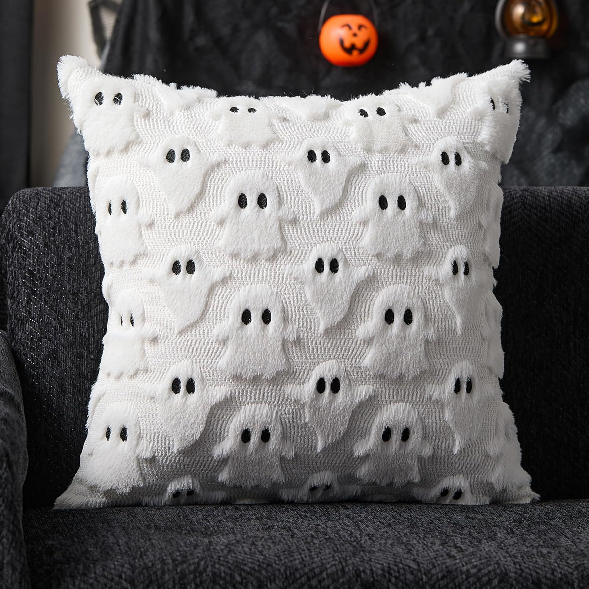 DFXSZ Halloween Pillow Covers 22x22 inch 2Pcs White Ghost Halloween Decor