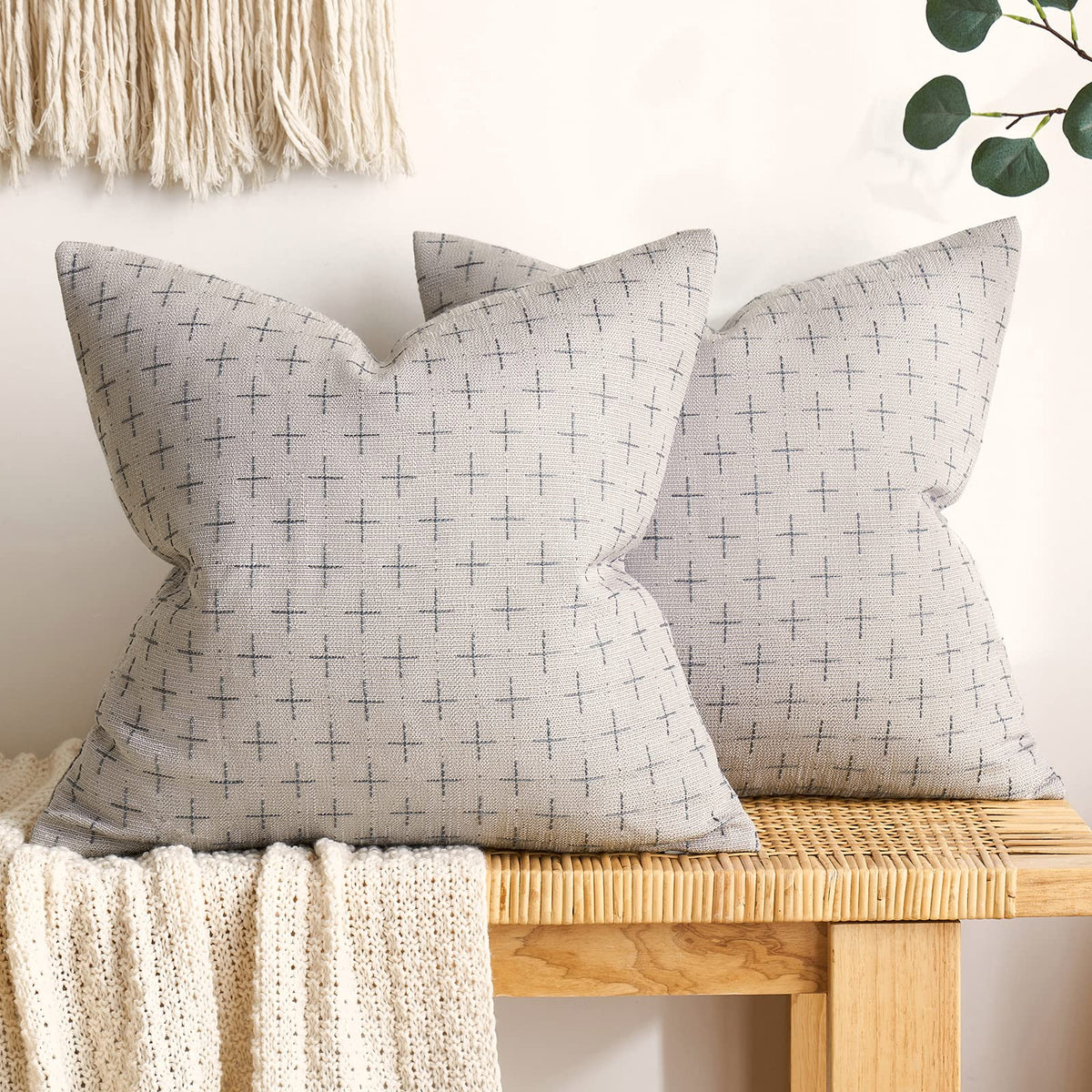 MIULEE Pack of 2 Decorative Vintage Burlap Linen Spring Throw Pillow Covers Modern Farmhouse Pillowcase Rustic Woven Textured Cushion Cover for Sofa Couch Bed 18x18 Inch Olive Green