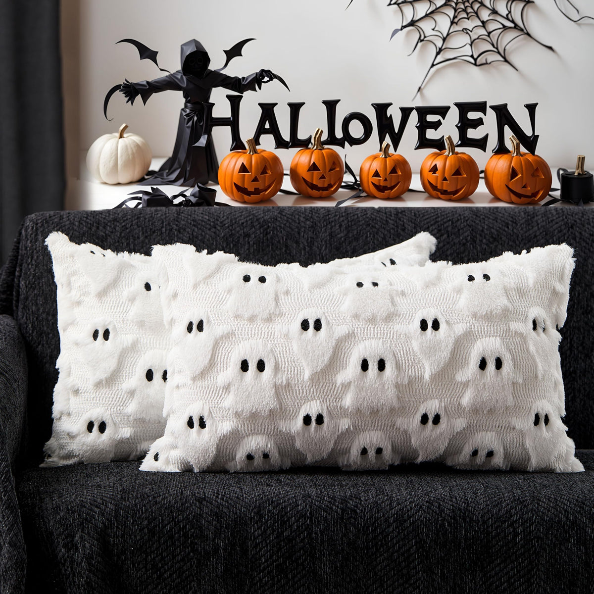 DFXSZ Halloween Pillow Covers 22x22 inch 2Pcs White Ghost Halloween Decor