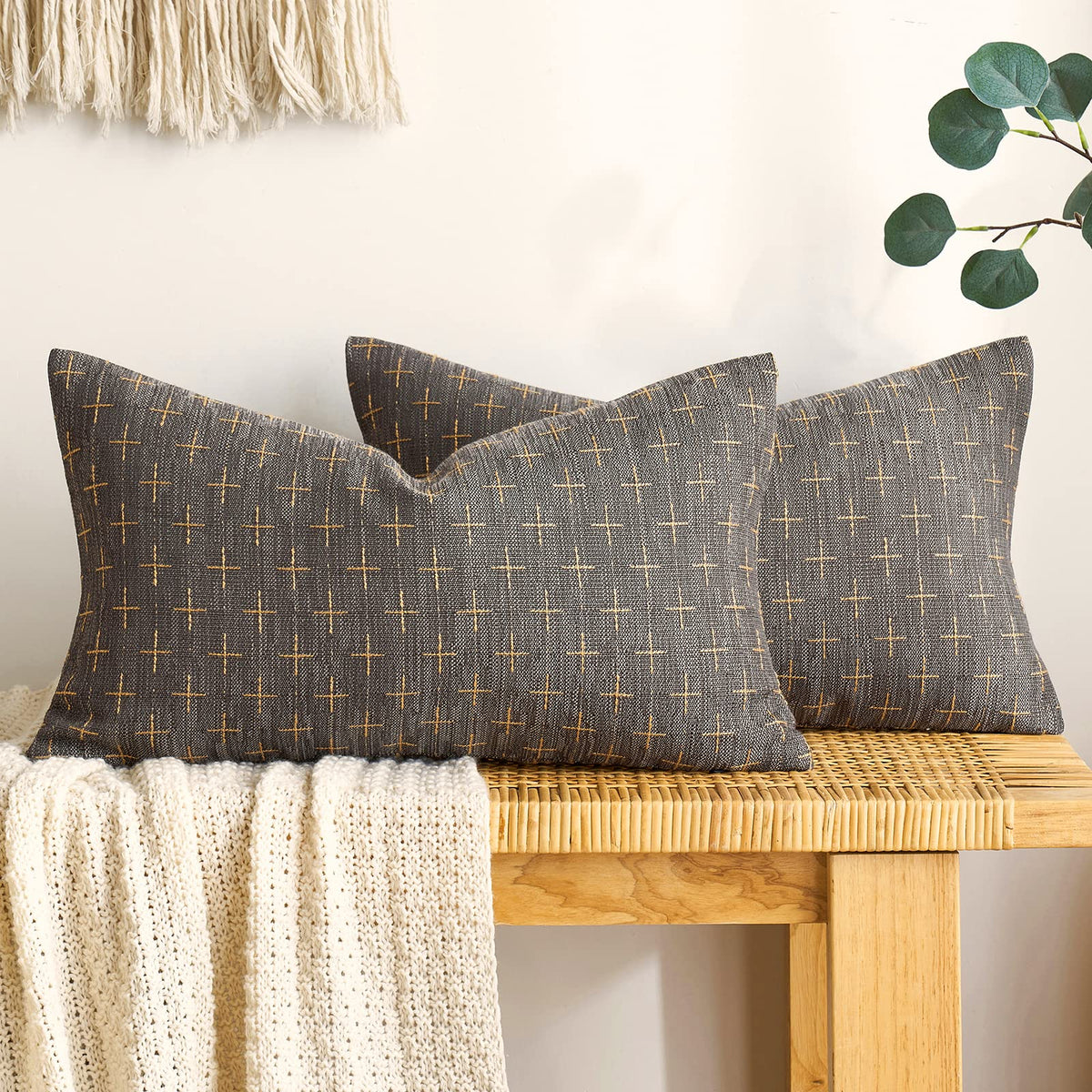 MIULEE Pack of 2 Decorative Vintage Burlap Linen Spring Throw Pillow Covers Modern Farmhouse Pillowcase Rustic Woven Textured Cushion Cover for Sofa Couch Bed 18x18 Inch Olive Green