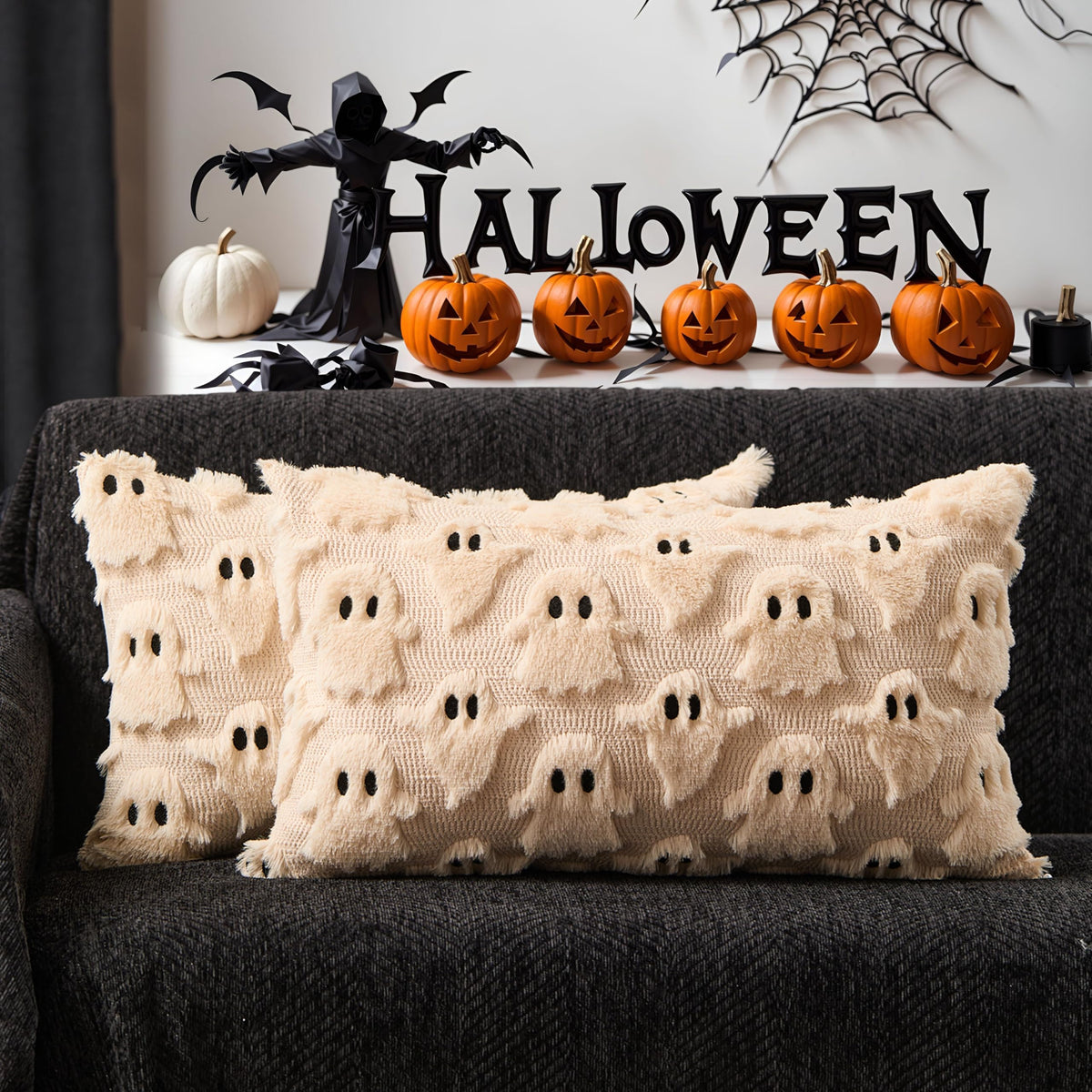 DFXSZ Halloween Pillow Covers 22x22 inch 2Pcs White Ghost Halloween Decor